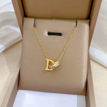 Stillness Still Locket Chain – Minimalist Keepsake Necklace