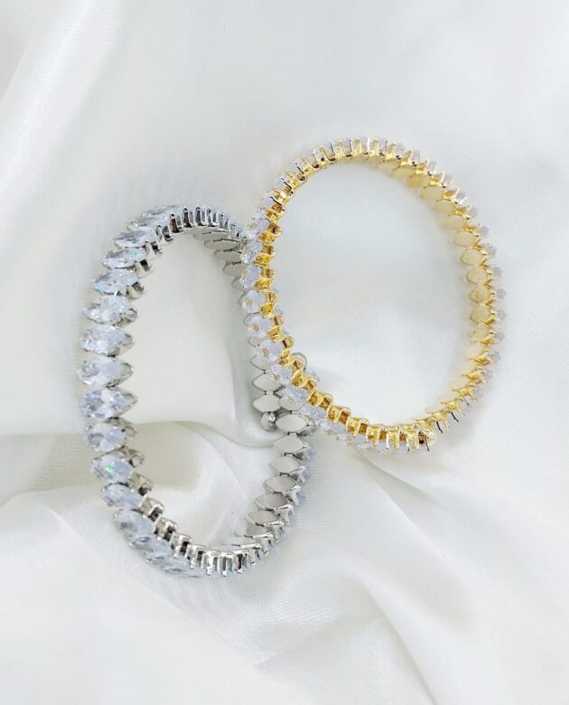 Elegant China Bangle with Sparkling Zarkoon Stones – Traditional Glamour